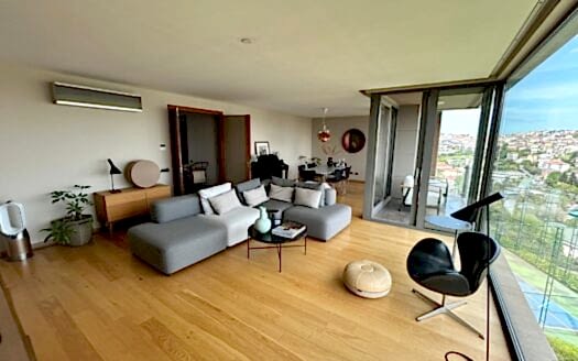 LİST İSTİNYE’de SÜPER KONUMDA MANZARALI ARA KAT