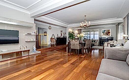 Ulus sol tarafta 2 köprü arası muhteşem boğaz manzaralı daire